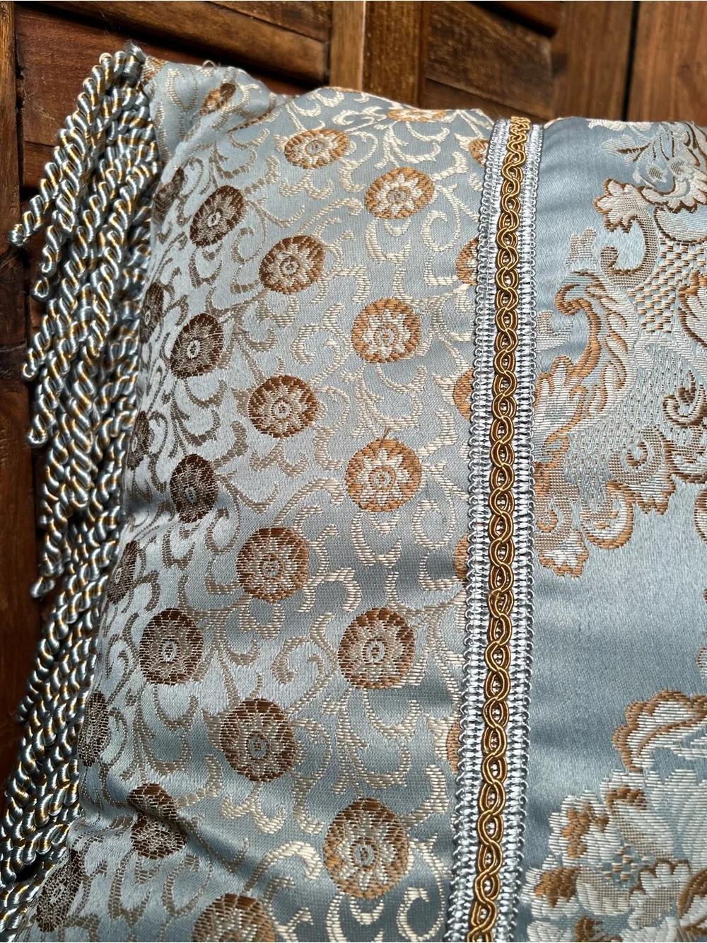 Custom luxurious blue